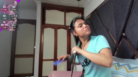 Snapshot of kimianal chatting on 13, 11, 2025 Kimy online show from 13, 11, 2025