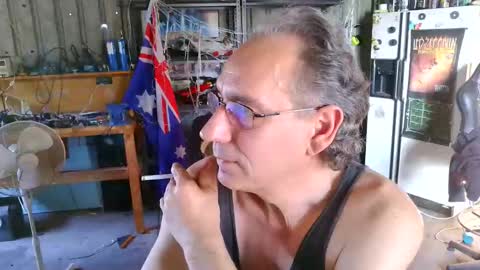 Snapshot of kimintheshed chatting on 3, 12, 2025 kimintheshed online show from 3, 12, 2025