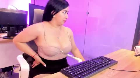 Camila online show from 1, 11, 2025