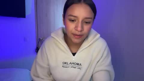 Snapshot of kimmi_foxy chatting on 29, 4, 2026 kimmi online show from 29, 4, 2026