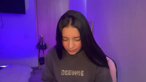 Snapshot of kimmi_foxy chatting on 15, 5, 2026 kimmi online show from 15, 5, 2026