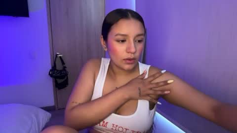 Snapshot of kimmi_foxy chatting on 2, 7, 2026 kimmi online show from 2, 7, 2026