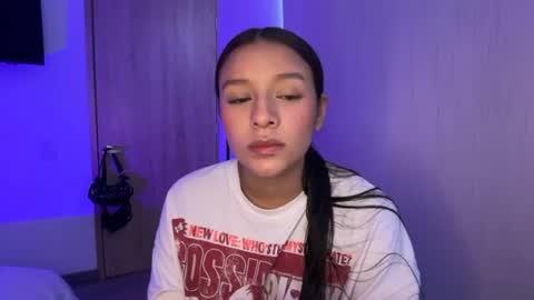 Snapshot of kimmi_foxy chatting on 3, 7, 2026 kimmi online show from 3, 7, 2026