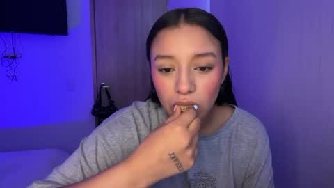 Snapshot of kimmi_foxy chatting on 4, 7, 2026 kimmi online show from 4, 7, 2026