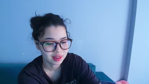 Snapshot of kimy_jina chatting on 25, 5, 2026 Kimi online show from 25, 5, 2026