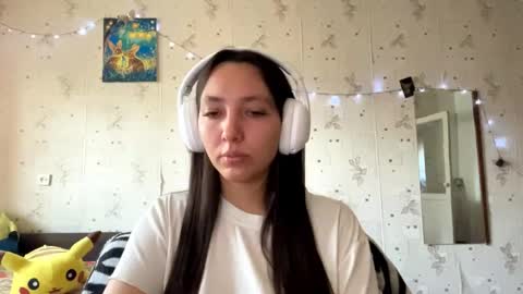 Snapshot of kinacolton chatting on 19, 5, 2026 Jenny online show from 19, 5, 2026