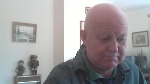 Snapshot of kindahairy4u chatting on 6, 4, 2026 kindahairy4u online show from 6, 4, 2026