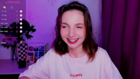 Snapshot of kindhazelhere_ chatting on 30, 6, 2026 Hazel online show from 30, 6, 2026