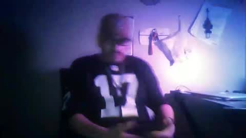 Snapshot of king761987 chatting on 7, 1, 2026 king761987 online show from 7, 1, 2026