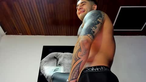 Angel Falconer online show from 13, 11, 2025