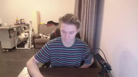 Snapshot of king_moris chatting on 4, 12, 2024 king_moris online show from 4, 12, 2024
