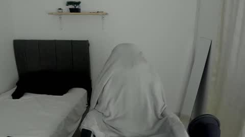 king_warlord online show from 16, 7, 2026