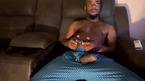 kingofkingz74 online show from 8, 11, 2025