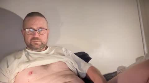 Snapshot of kingsizetease chatting on 11, 6, 2026 kingsizetease online show from 11, 6, 2026