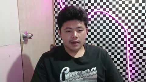 Snapshot of kingvoltage chatting on 15, 4, 2026 Yuki online show from 15, 4, 2026