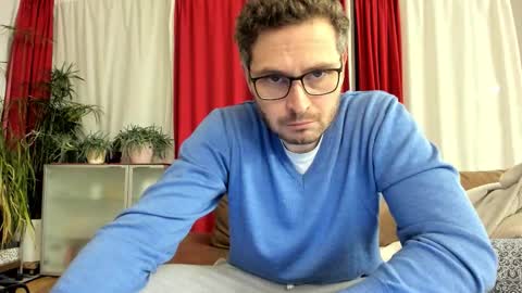 Snapshot of kinksubbydubby chatting on 13, 11, 2025 kinksubbydubby online show from 13, 11, 2025