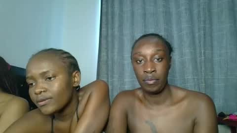 Snapshot of kinky_leila chatting on 16, 6, 2026 kinky_leila online show from 16, 6, 2026