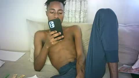 kinkybby_ online show from 3, 1, 2025