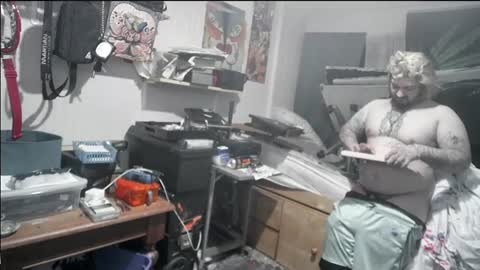 Snapshot of kinkybiguy14 chatting on 24, 6, 2026 Kinky Cassie online show from 24, 6, 2026