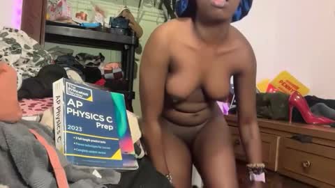 Snapshot of kinkycoupleinteracial chatting on 21, 5, 2026 interracialfacial online show from 21, 5, 2026