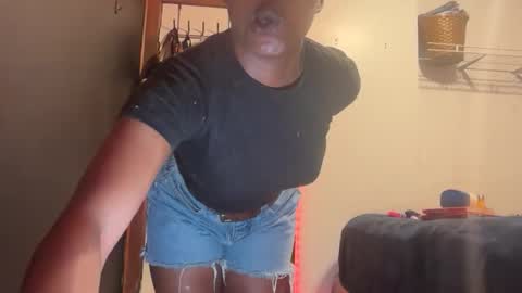 Snapshot of kinkycoupleinteracial chatting on 6, 6, 2026 interracialfacial online show from 6, 6, 2026