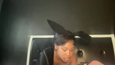 Snapshot of kinkykittee chatting on 26, 1, 2025 Bunniii online show from 26, 1, 2025