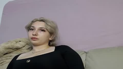 Snapshot of kinkyrebecca chatting on 27, 3, 2026 Rebecca online show from 27, 3, 2026