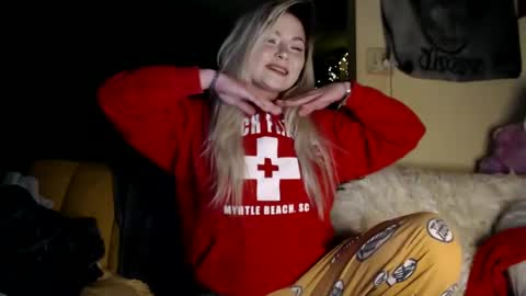 Snapshot of kipsy420 chatting on 23, 12, 2024 Kipsy Rose online show from 23, 12, 2024