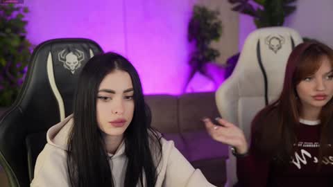 Sweet girls online show from 19, 9, 2025