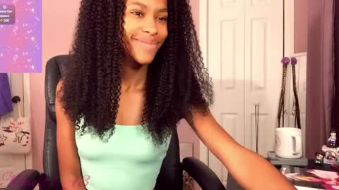 Snapshot of kira21_13 chatting on 22, 10, 2025 Kira21 13 online show from 22, 10, 2025