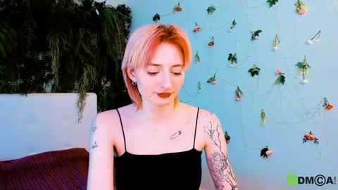 Snapshot of kira__cutie chatting on 15, 5, 2026 Kira online show from 15, 5, 2026