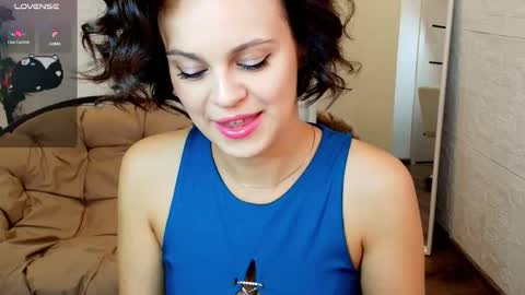 Snapshot of kira_energy chatting on 13, 9, 2025 kira_energy online show from 13, 9, 2025