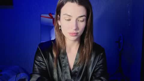 Snapshot of kira_love1 chatting on 13, 5, 2026 Kira love1 online show from 13, 5, 2026