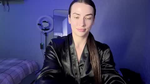 Snapshot of kira_love1 chatting on 9, 6, 2026 Kira love1 online show from 9, 6, 2026