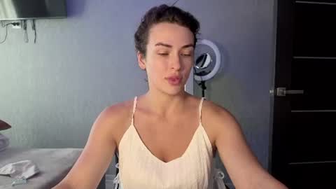 Snapshot of kira_love1 chatting on 3, 7, 2026 Kira love1 online show from 3, 7, 2026