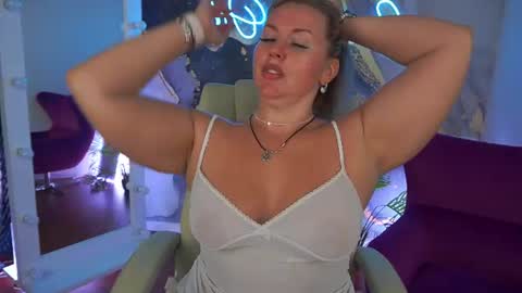 Snapshot of kiracandys chatting on 13, 7, 2026 Kira online show from 13, 7, 2026
