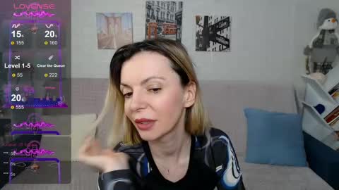 kiramartins cat online show from 23, 12, 2024