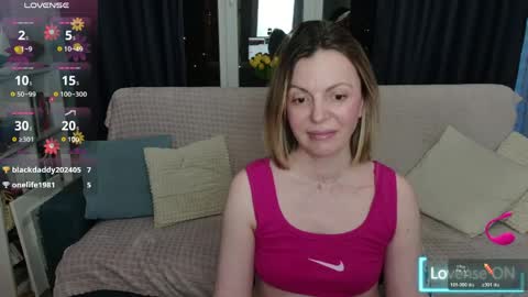 Snapshot of kiramartins_cat chatting on 8, 5, 2026 kiramartins cat online show from 8, 5, 2026