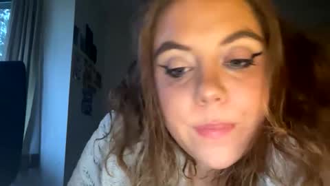 Snapshot of kiraslut981151 chatting on 2, 3, 2026 kiraslut981151 online show from 2, 3, 2026