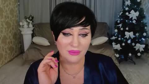 Snapshot of kiratempt chatting on 18, 12, 2025 Kira online show from 18, 12, 2025