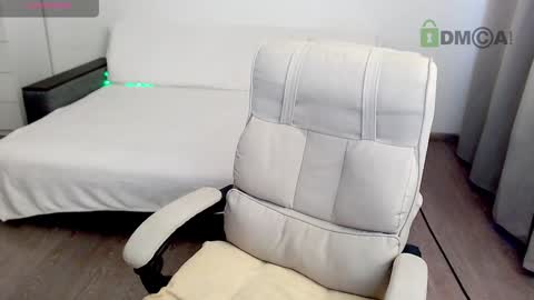 Snapshot of kiri_is_all chatting on 8, 12, 2024 Kiri online show from 8, 12, 2024