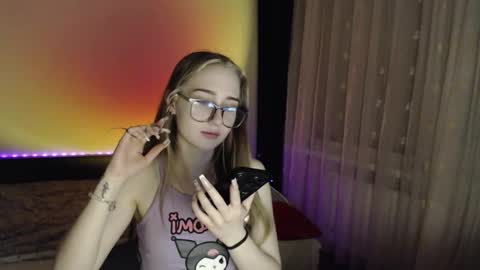 kisa____ online show from 7, 3, 2026