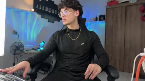 Snapshot of kisan_smith chatting on 4, 3, 2026 Kisan online show from 4, 3, 2026