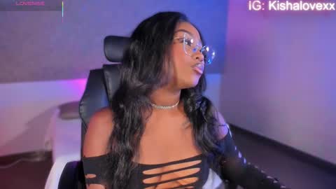 kishalove_ online show from 9, 10, 2025