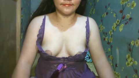 kiss_me_loves online show from 13, 1, 2025
