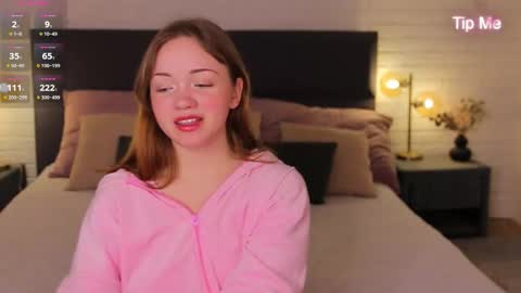 Kiss Moon online show from 5, 2, 2026