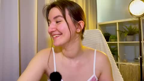 call me Luna online show from 26, 5, 2026