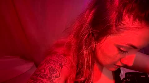 Kissah Kreampuff online show from 23, 12, 2024