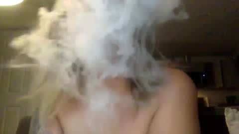 Kissah Kreampuff online show from 16, 9, 2025