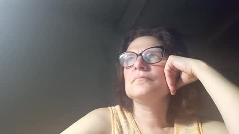 kissandvibe online show from 25, 4, 2026